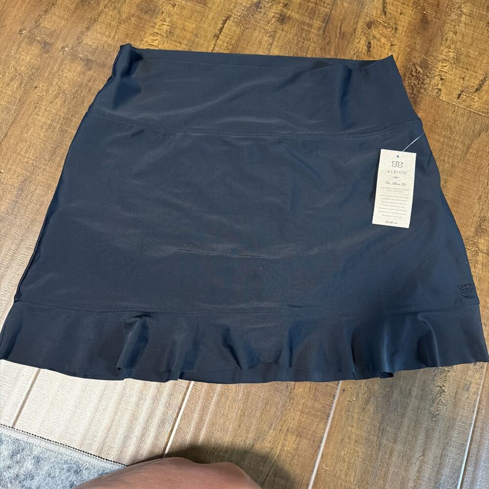 Albion Fit Black High Waisted Swim Skirt Size XXL. (S12)
